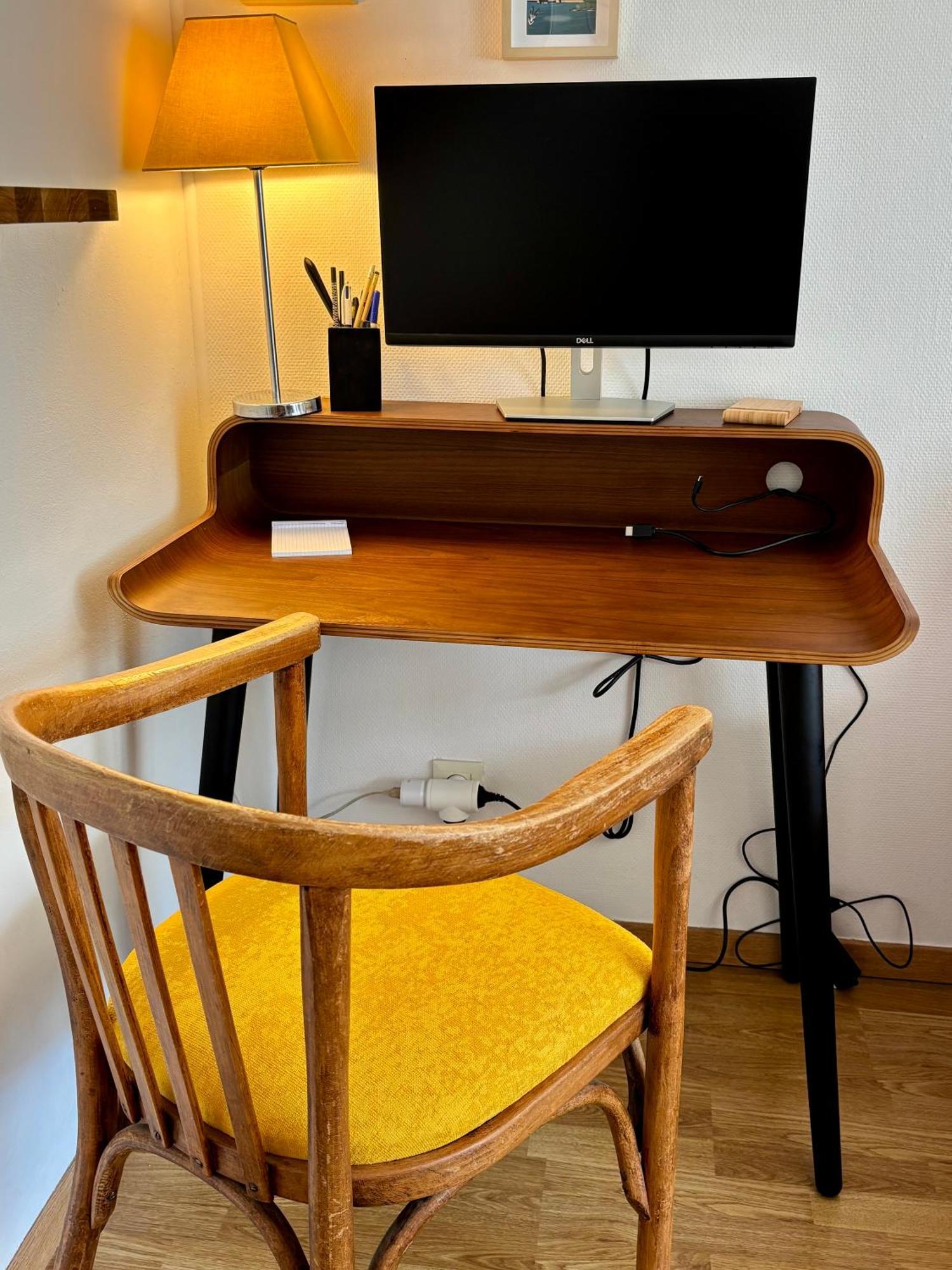 Appartement Proche Centre Parking & Terrasse Besancon Luaran gambar